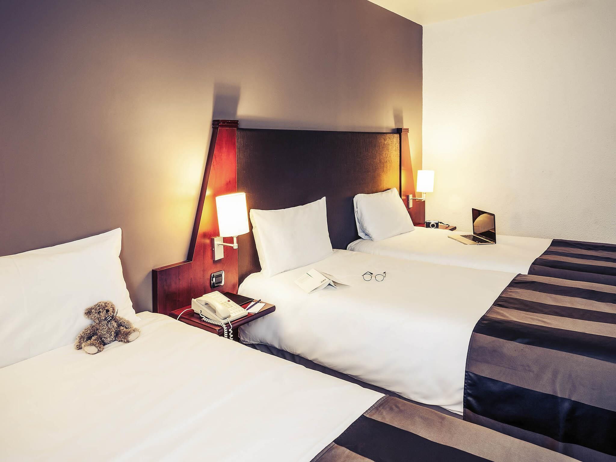 classic room, 3 single beds | in-room safe, desk, blackout curtains, soundproofing