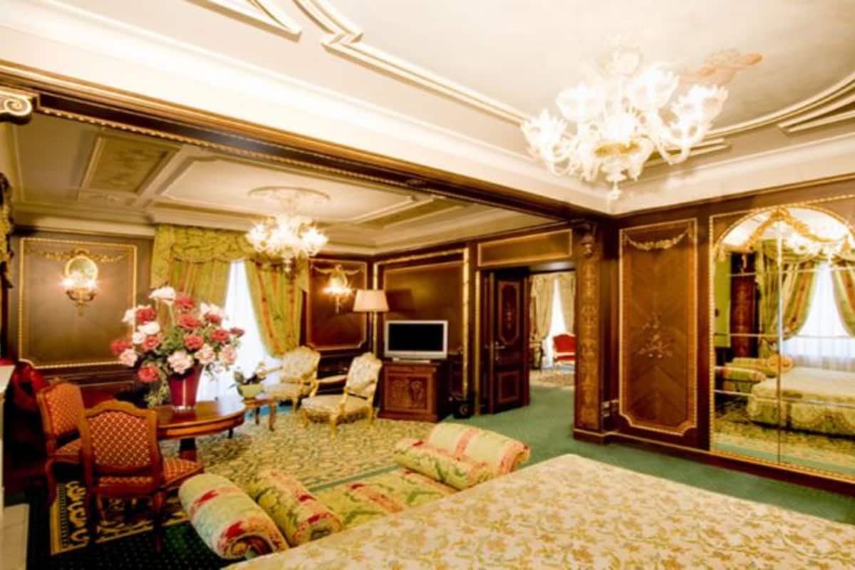 imperial suite | 1 bedroom, premium bedding, down duvets, minibar