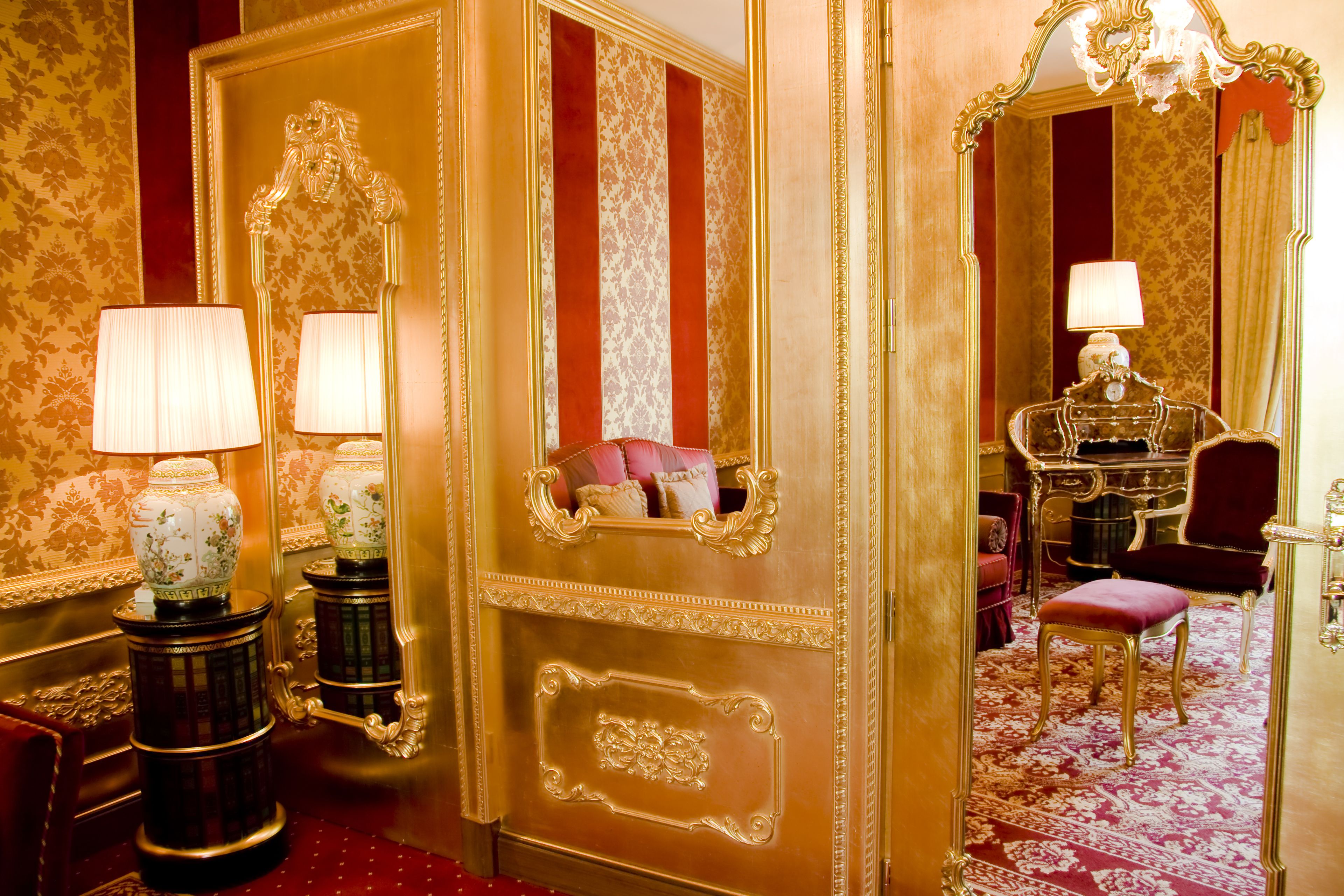 1 bedroom, premium bedding, down duvets, minibar