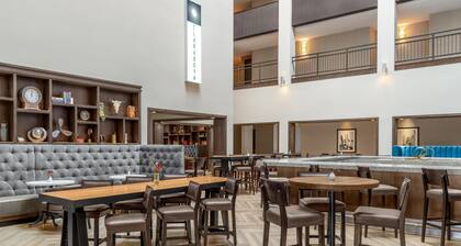 DoubleTree by Hilton Lubbock University Area