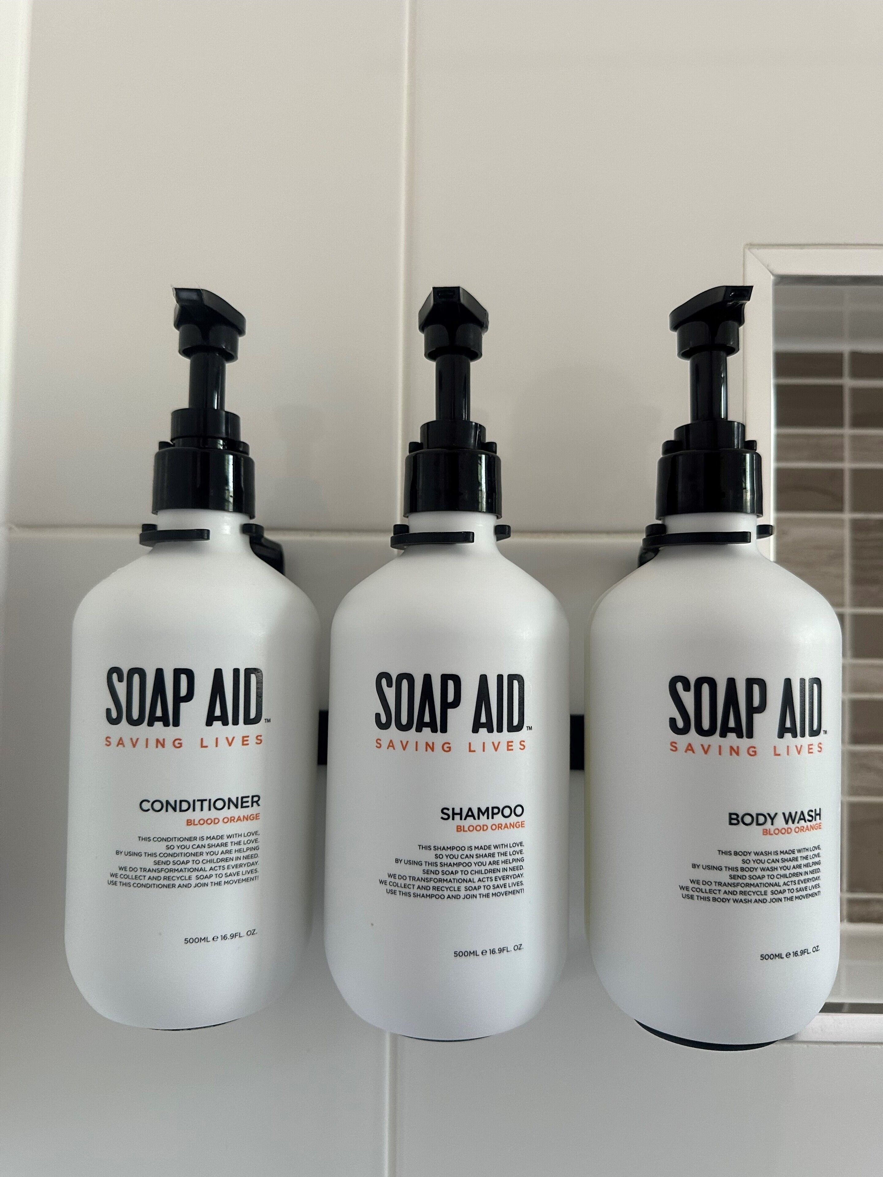 shower, rainfall showerhead, free toiletries, hair dryer