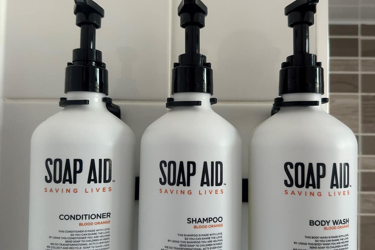 shower, rainfall showerhead, free toiletries, hair dryer