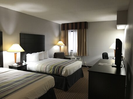 Country Inn Suites by Radisson Indianapolis East - Image 25