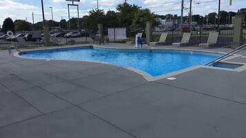 Udendørs pool