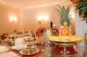 Buffet - Hotel De La Ville (Florence)