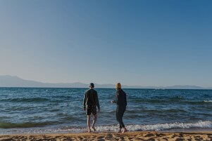 Ιδιωτική παραλία σε κοντινή απόσταση, beach bar