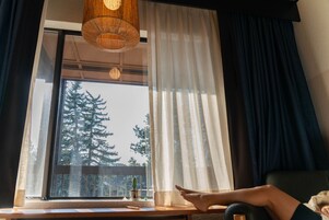 Pillowtop beds, in-room safe, individually decorated