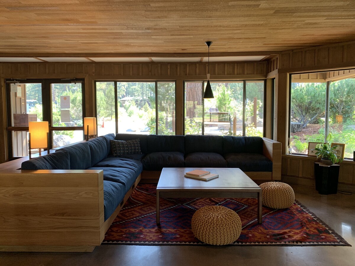 Station House Inn - Near Heavenly Gondola, photo from the listing