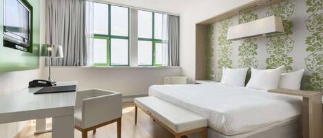 In-room safe, desk, blackout drapes, soundproofing