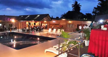 Tanoa Skylodge Hotel