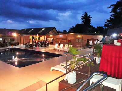 Tanoa Skylodge Hotel