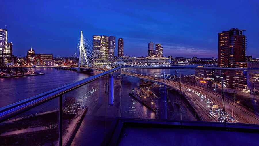 DoubleTree by Hilton Rotterdam Centre