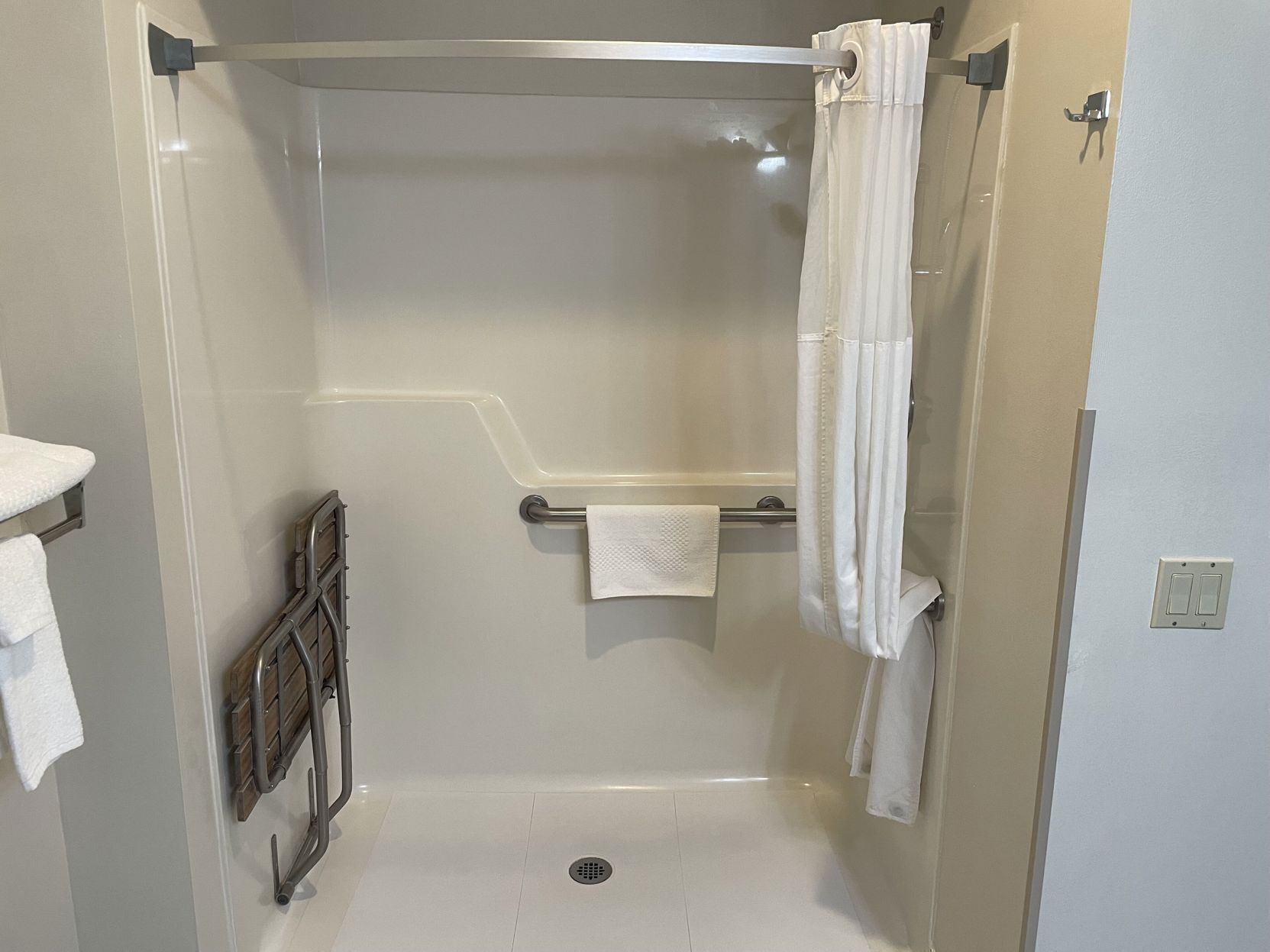 Bathroom | Free toiletries, hair dryer, towels
