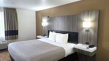 Schreibtisch, Bügeleisen/Bügelbrett, kostenlose Babybetten