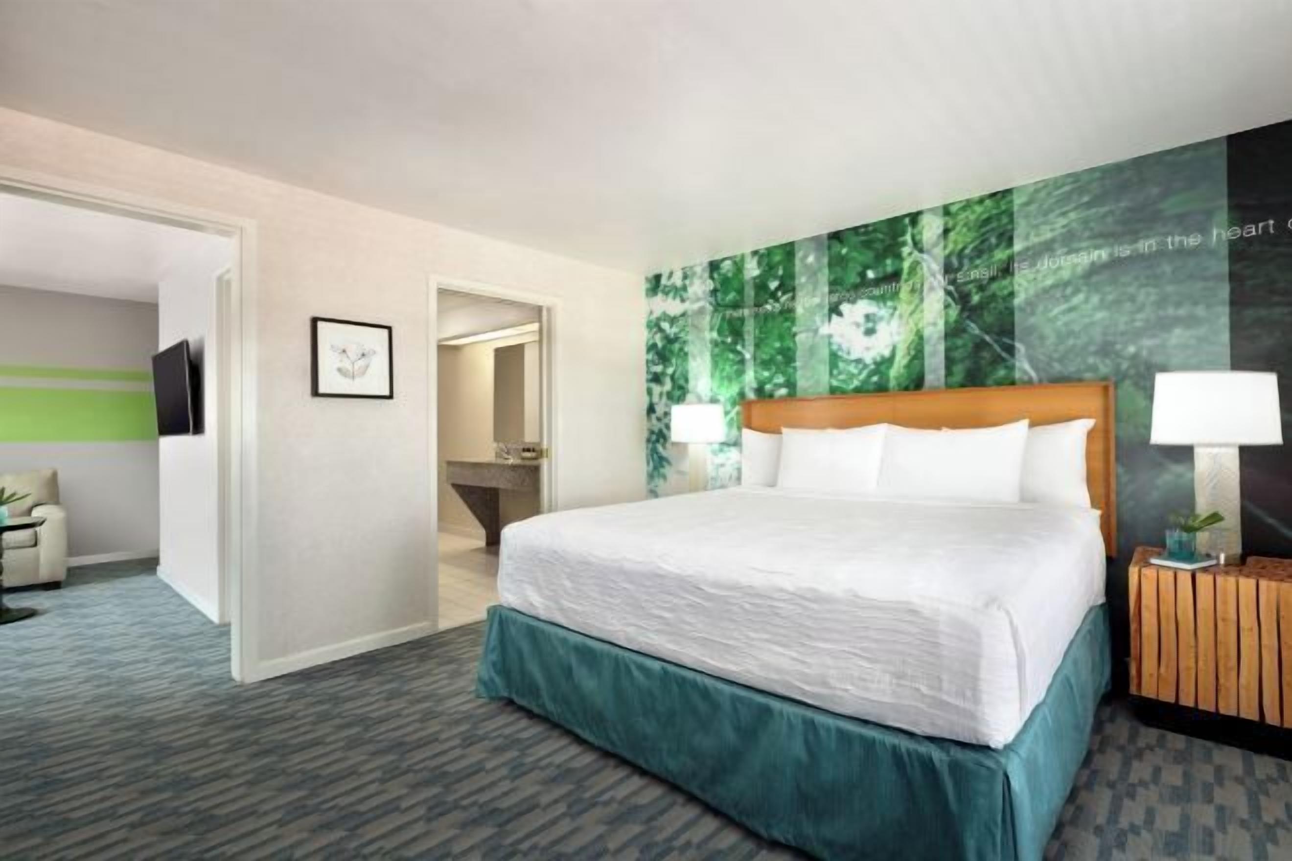 Allergikerbettwaren, Zimmersafe, Schreibtisch