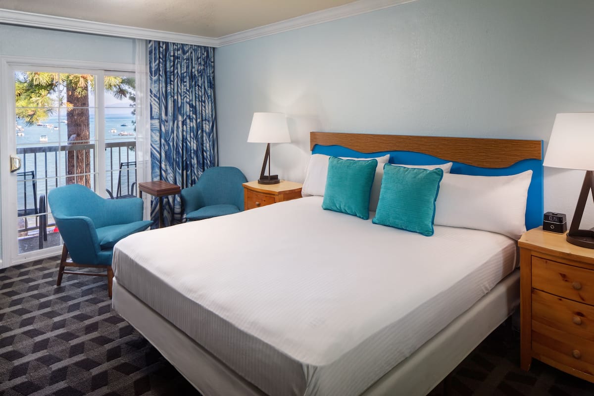 Deluxe-Zimmer, 1 King-Bett, eingeschränkter Seeblick