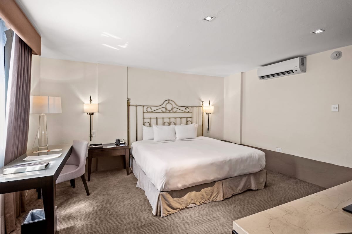 Novicias Cama King Size