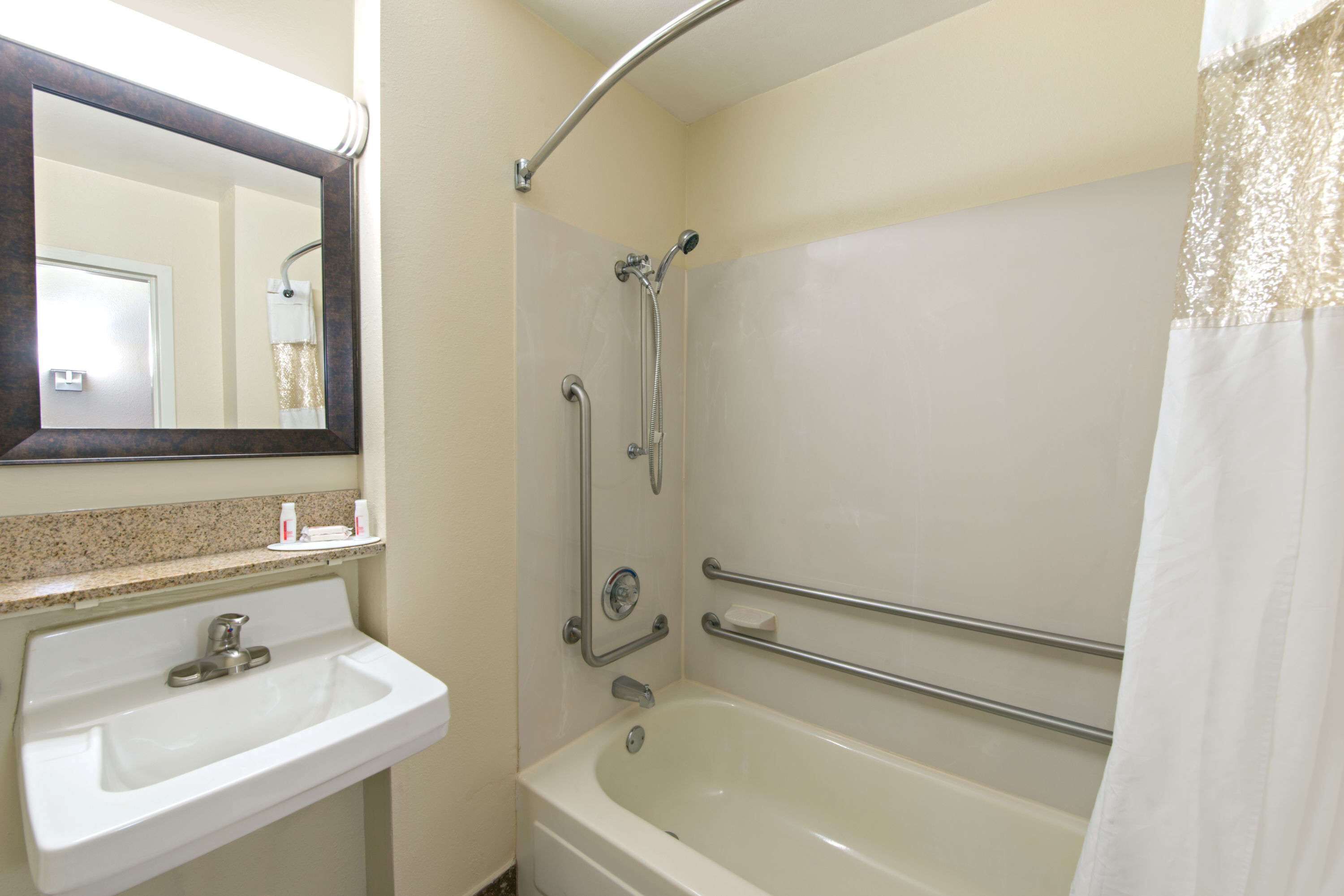 Foto - Baymont By Wyndham Louisville East