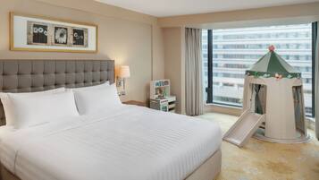 Questers Deluxe Family Room (Playhouse with slide for kids under 1 meter) | In-room safe, desk, blackout curtains, soundproofing