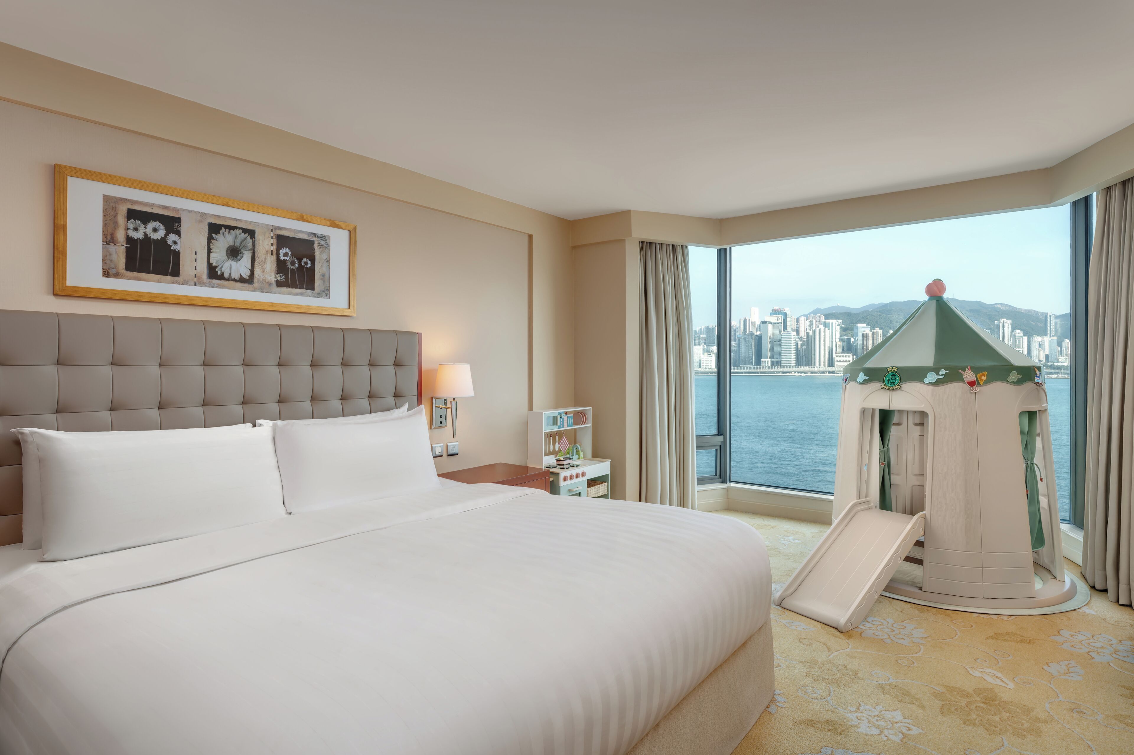 遊俠隊豪華海景家庭客房 | 客房內保險箱、書桌、遮光布/窗簾、隔音