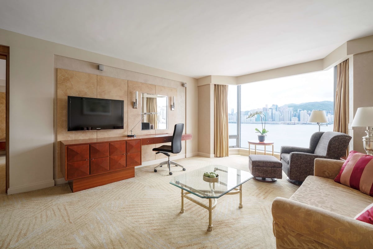 In-room safe, desk, blackout curtains, soundproofing