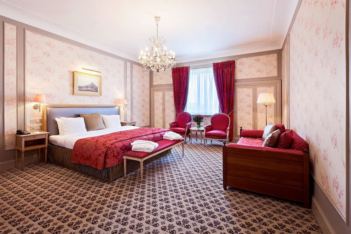 1 Schlafzimmer, Minibar, Zimmersafe, Schreibtisch