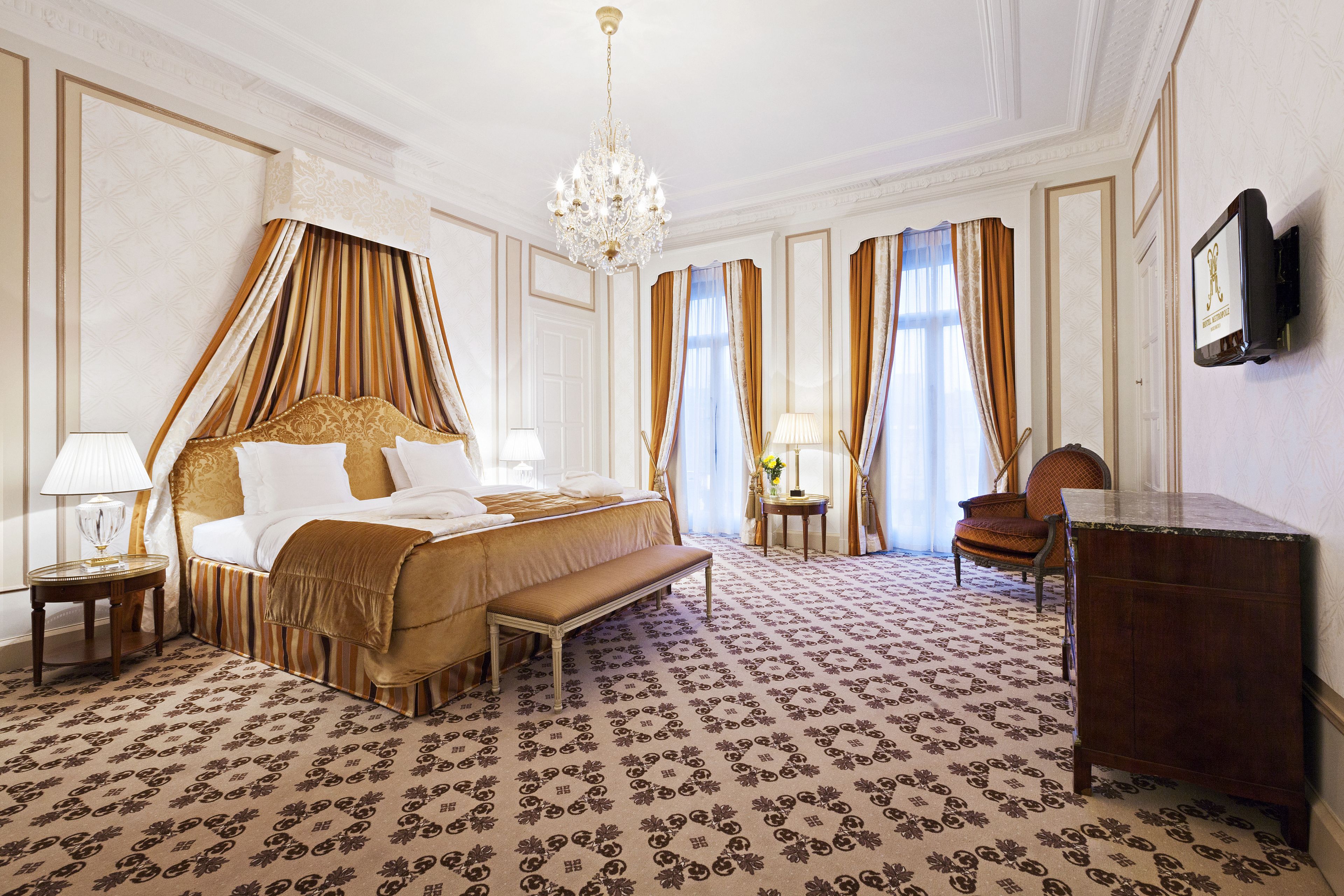 1 phòng ngủ, minibar, két bảo mật tại phòng, bàn 