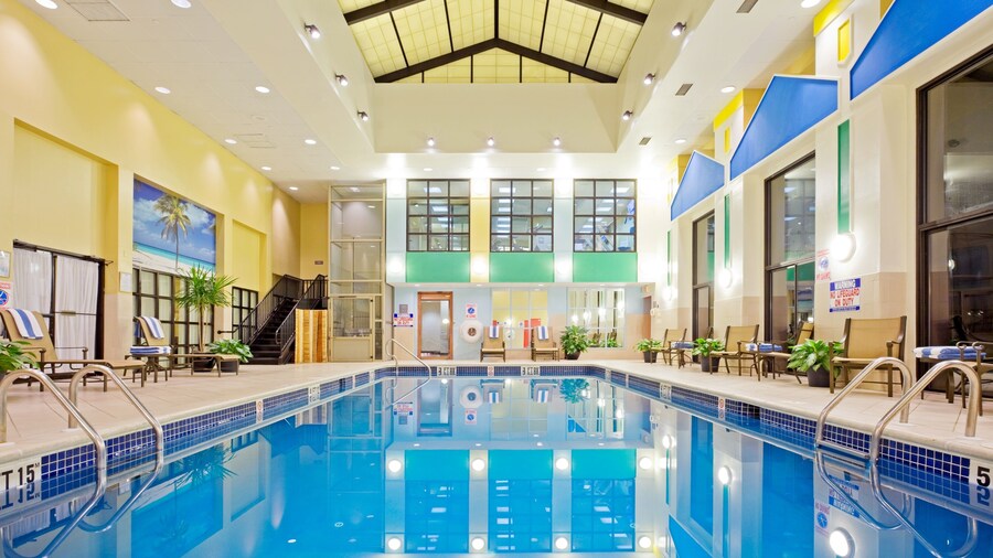 Crowne Plaza Englewood by IHG