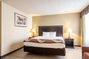 Pillowtop-Betten, Zimmersafe, Schreibtisch, Verdunkelungsvorhänge