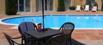 Quality Inn & Suites