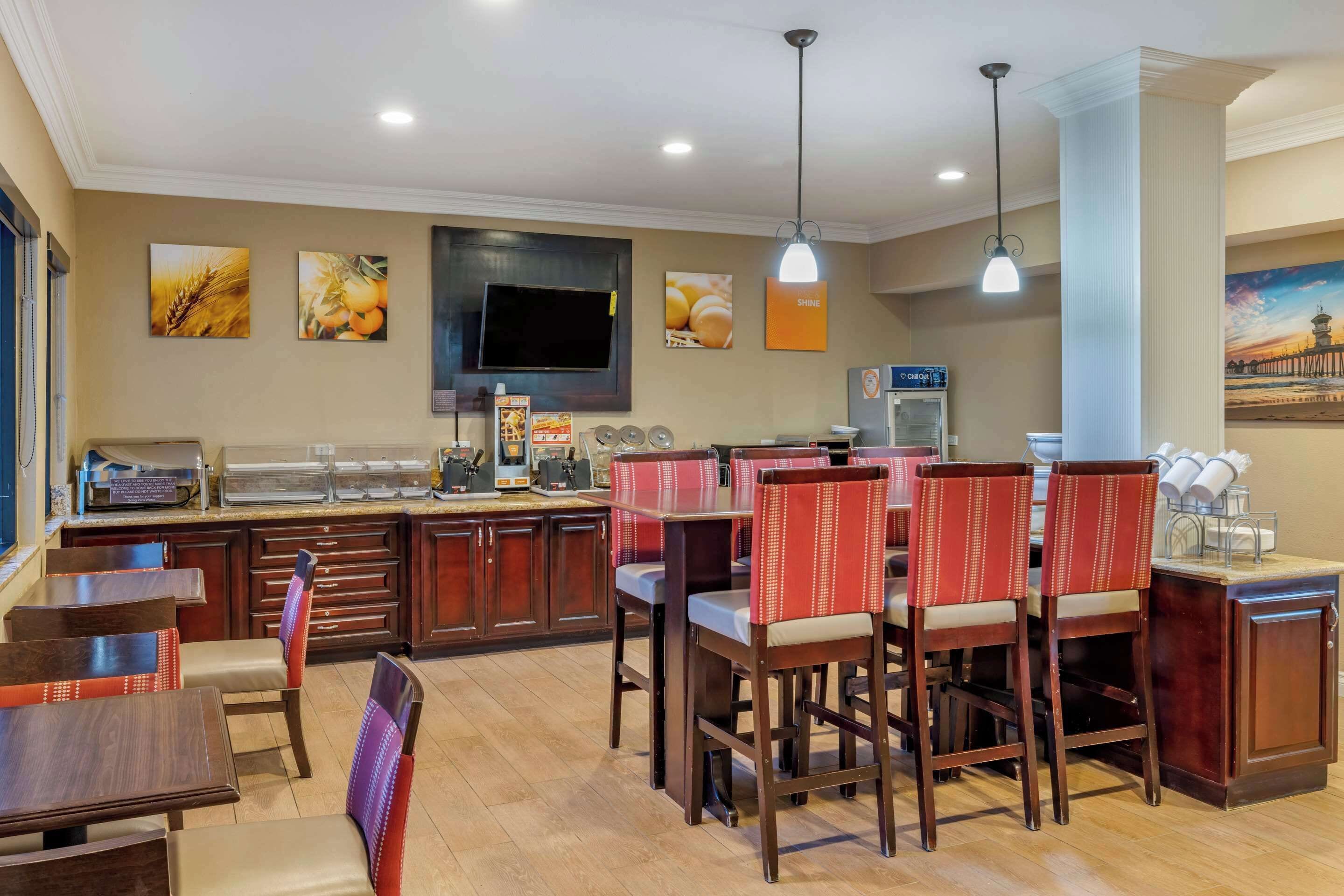 Foto - Comfort Inn & Suites Huntington Beach