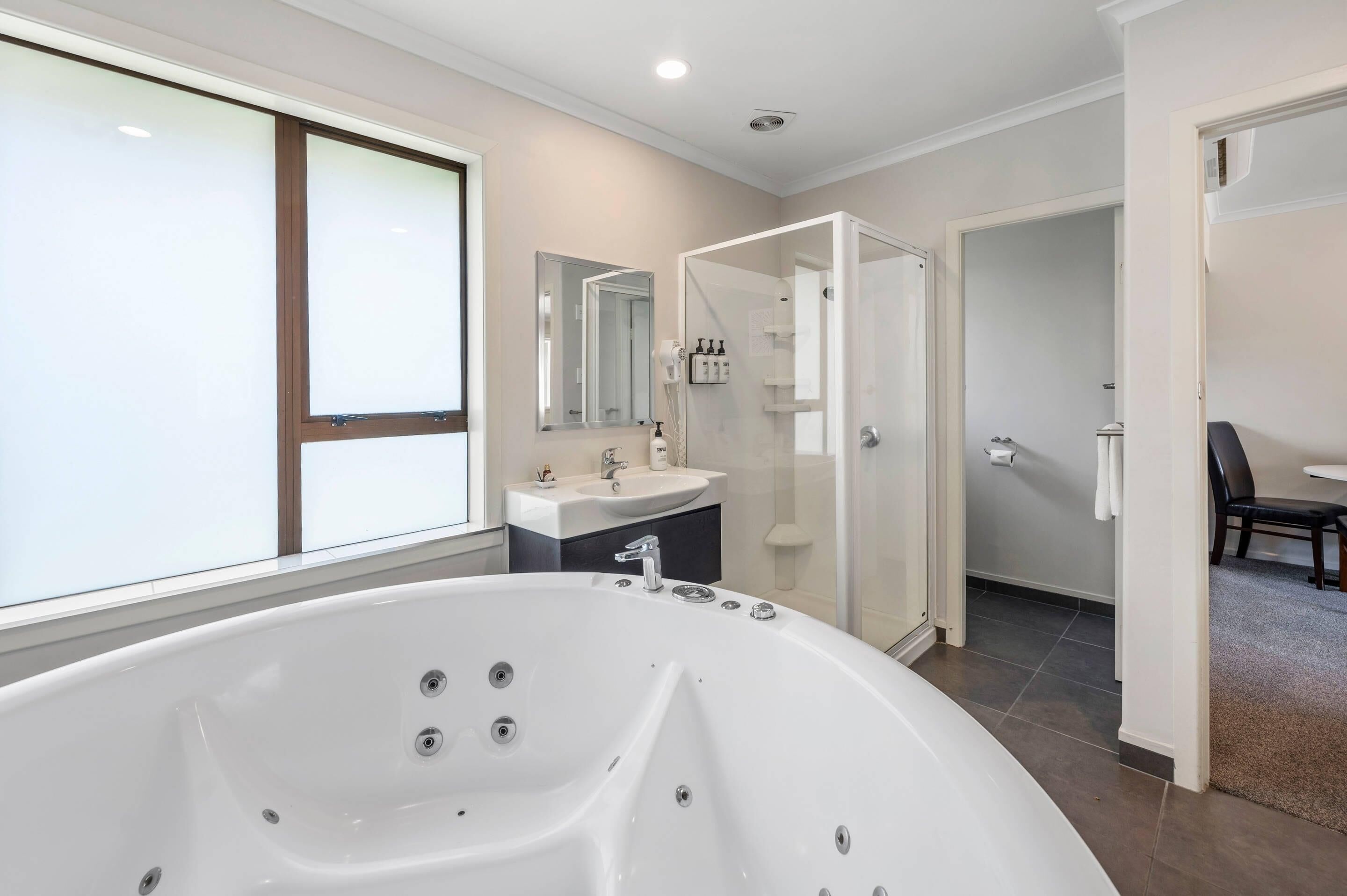 Camera, 1 camera da letto (With Whirlpool) | Insonorizzazione, ferro/asse da stiro, Wi-Fi gratuito