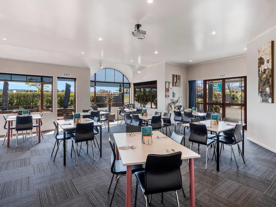 Tägliches Frühstücksbuffet (22 NZD pro Person)