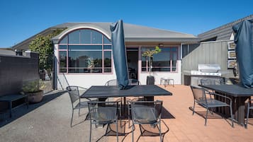 Päivittäinen buffetaamiainen (22 NZD per henkilö)