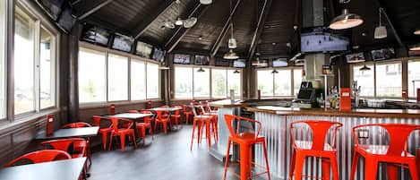 Bar (in der Unterkunft)