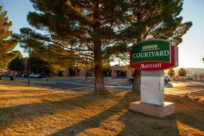 Property entrance - Courtyard by Marriott Lake Powell (Page)