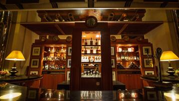 Bar (en la propiedad)