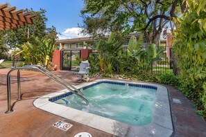 Outdoor pool, open 8 AM to 10 PM, sun loungers