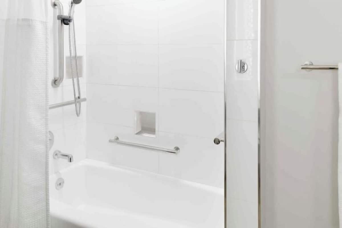 Badezimmer | Designer-Toilettenartikel, Handtücher