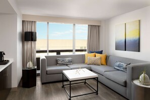 2 King 2 Bedroom Corner Suite City View | Living area | 65-inch flat-screen TV with cable channels, TV, Netflix