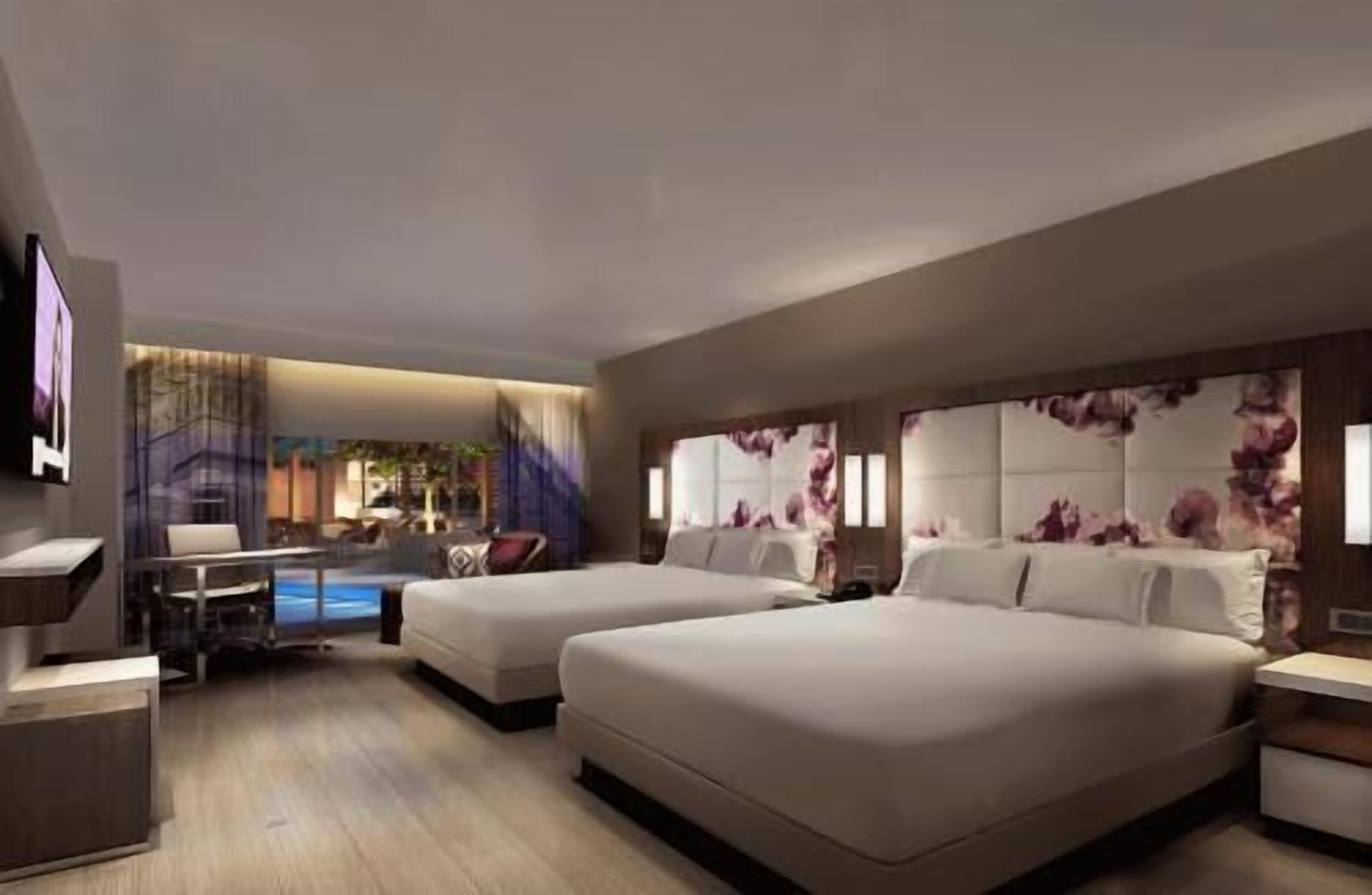 Biancheria da letto di alta qualità, cassaforte in camera, una scrivania