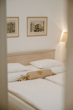 Minibar, coffres-forts dans les chambres, bureau, chambres insonorisées