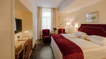 Doppelzimmer, Blick auf den Innenhof | Innenbereich