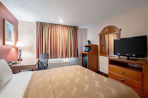 Iron/ironing board, free WiFi, bed sheets