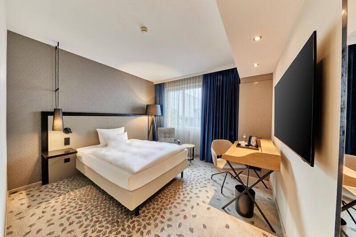 Standard Single Room | Hypo-allergenic bedding available, down comforters, pillowtop beds