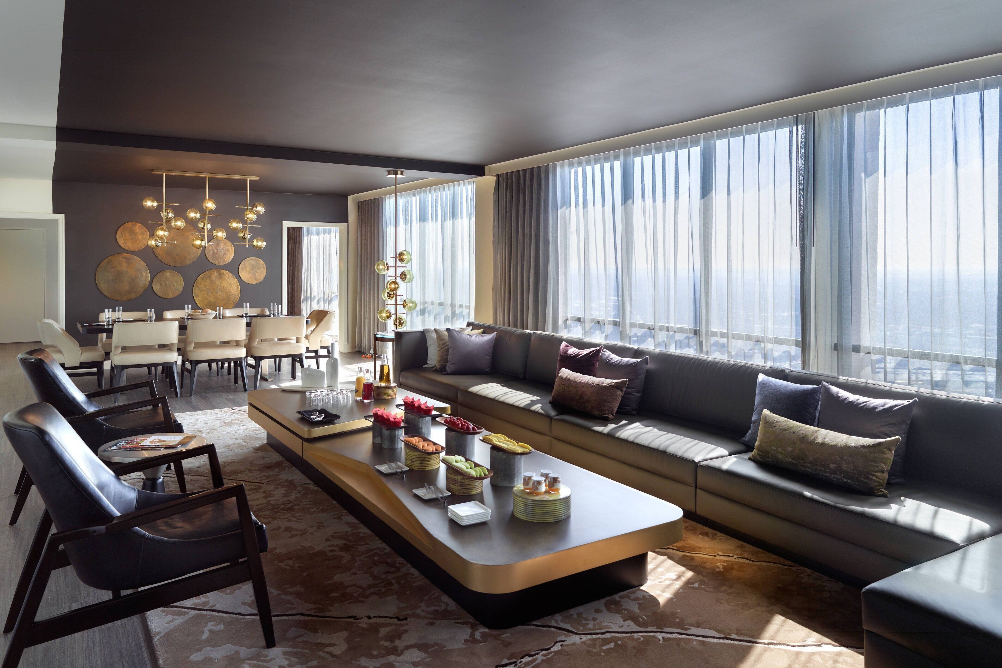 Hypo-allergenic bedding, in-room safe, desk, laptop workspace