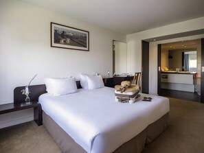 Suite, 1 King Bed
