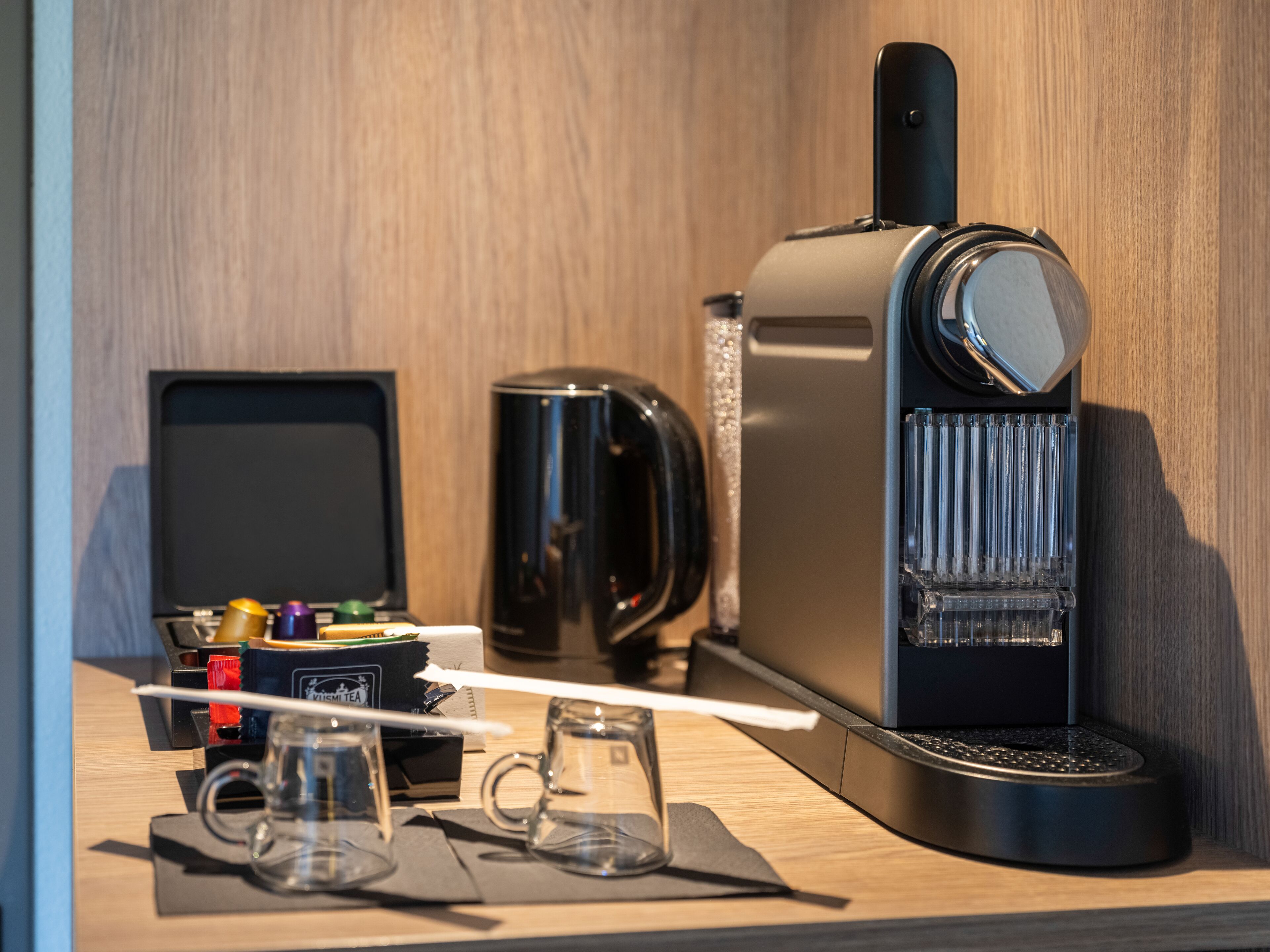 premium bedding, in-room safe, desk, blackout curtains