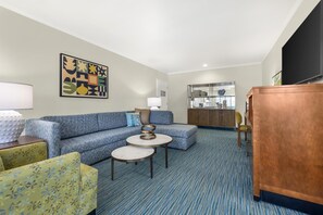 Suite, 1 King Bed, Non Smoking, Kitchen (with Sofabed) | In-room safe, desk, laptop workspace, blackout drapes - Best Western Plus Beach View Lodge Carlsbad (Carlsbad)