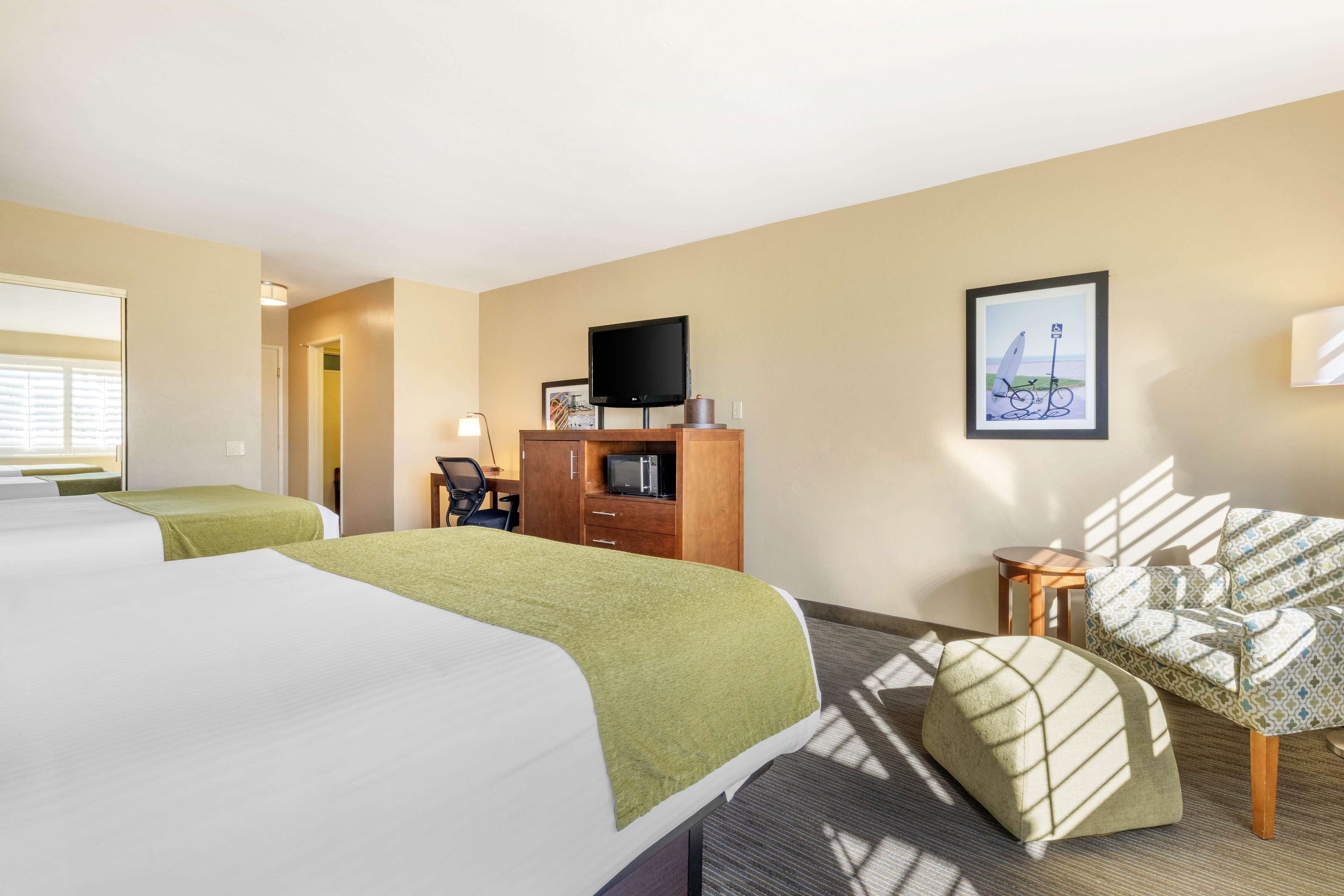 Photo - Best Western Plus Beach View Lodge Carlsbad